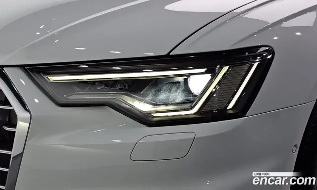 Audi A6 2019 2.0 автомат (гидро), миниатюра 7