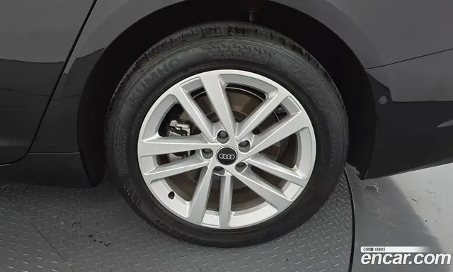 Audi A6 2022 2.0 автомат (гидро), миниатюра 7