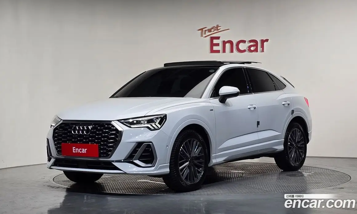 Audi Q3 2024 2.0 автомат (гидро), фото 1 Audi Q3 2024 2.0 автомат (гидро), фото 1