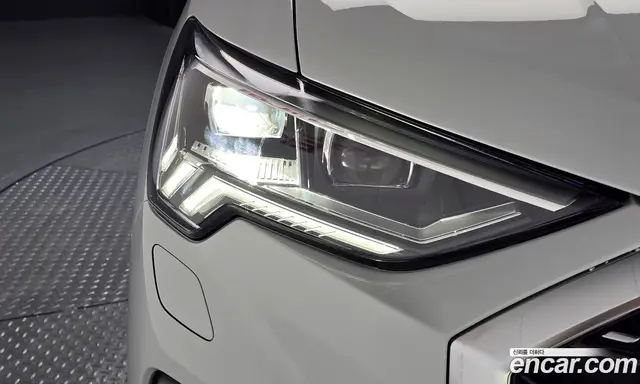 Audi Q3 2024 2.0 автомат (гидро), миниатюра 8 Audi Q3 2024 2.0 автомат (гидро), миниатюра 8