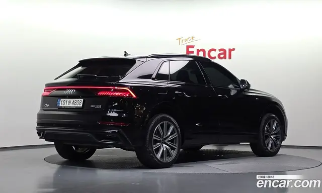 Audi Q8, 2021, 115 712 км