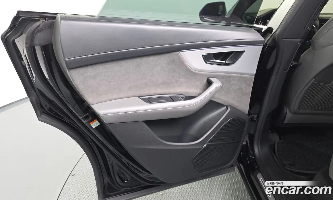 Audi Q8 2021 3.0 автомат (гидро), фото 14 Audi Q8 2021 3.0 автомат (гидро), фото 14
