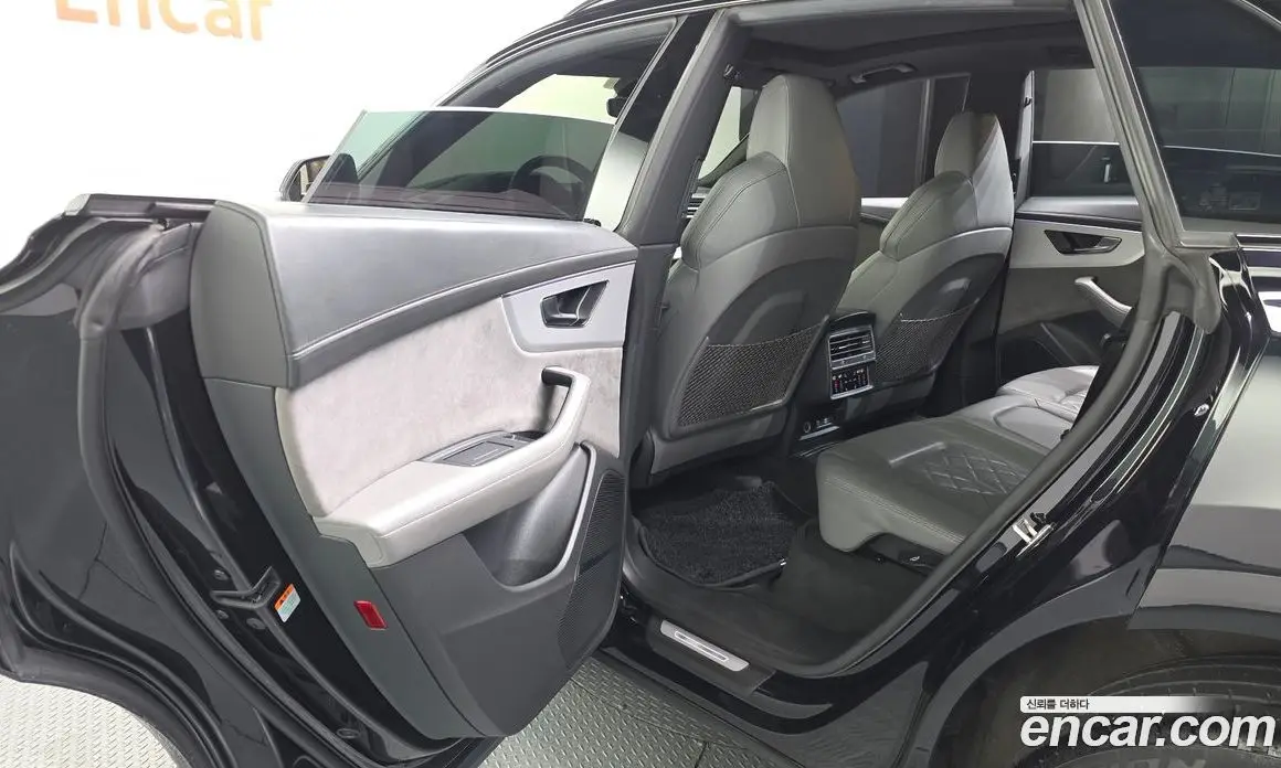 Audi Q8 2021 3.0 автомат (гидро), фото 15 Audi Q8 2021 3.0 автомат (гидро), фото 15