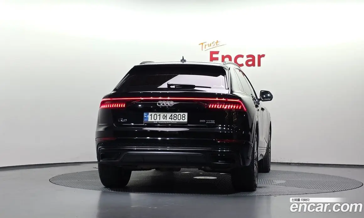 Audi Q8 2021 3.0 автомат (гидро), фото 3 Audi Q8 2021 3.0 автомат (гидро), фото 3