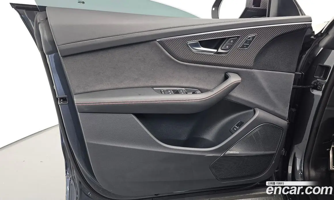 Audi RSQ8 2025 4.0 автомат (гидро), фото 14