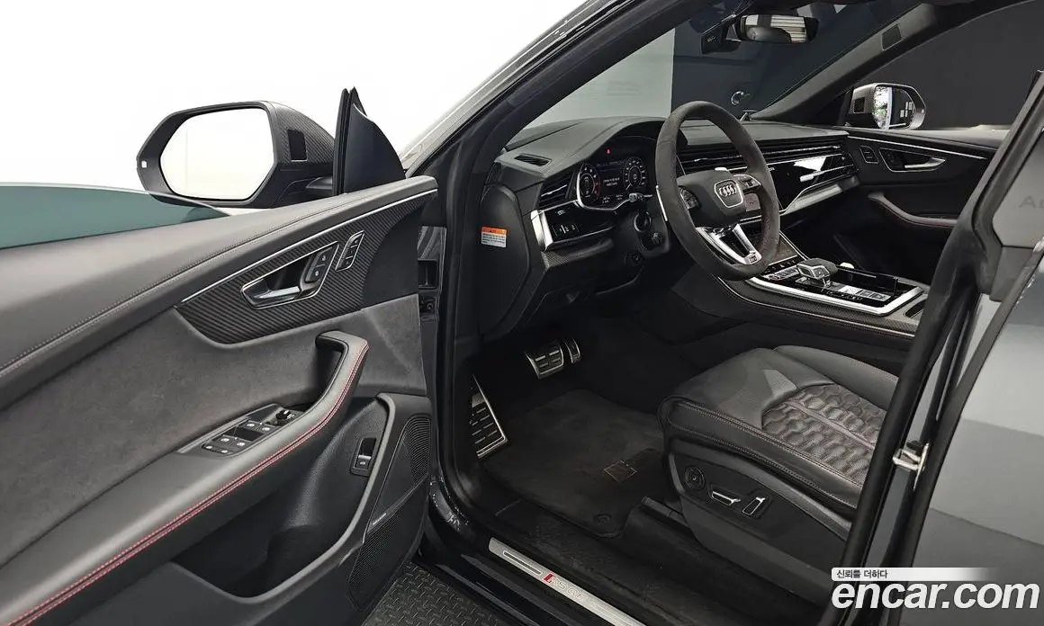 Audi RSQ8 2025 4.0 автомат (гидро), фото 17