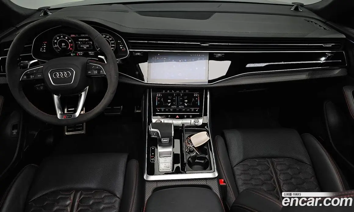 Audi RSQ8 2025 4.0 автомат (гидро), фото 10