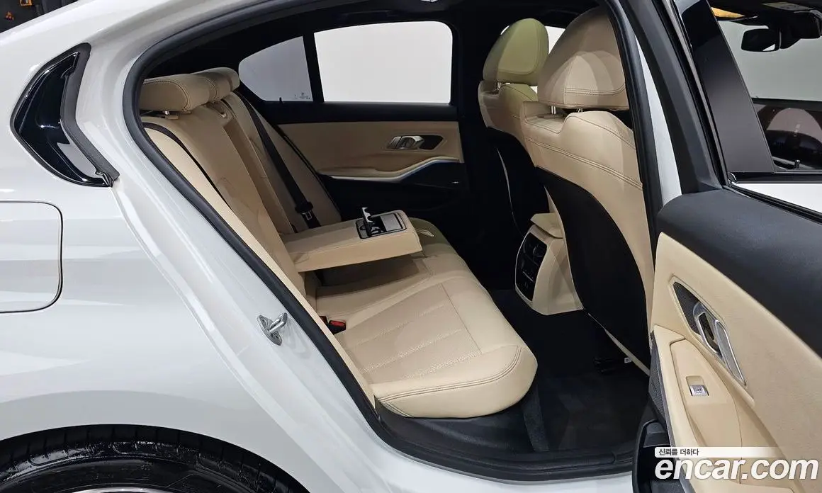 BMW 3 серия 2024 2.0 автомат (гидро), фото 17