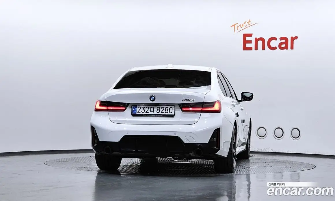 BMW 3 серия 2024 2.0 автомат (гидро), фото 4