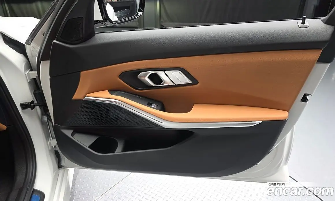 BMW 3 серия 2025 2.0 автомат (гидро), фото 14