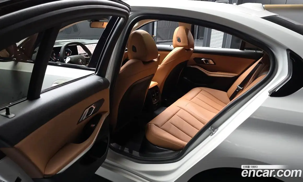 BMW 3 серия 2025 2.0 автомат (гидро), фото 16