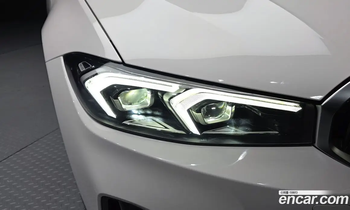 BMW 3 серия 2025 2.0 автомат (гидро), фото 8