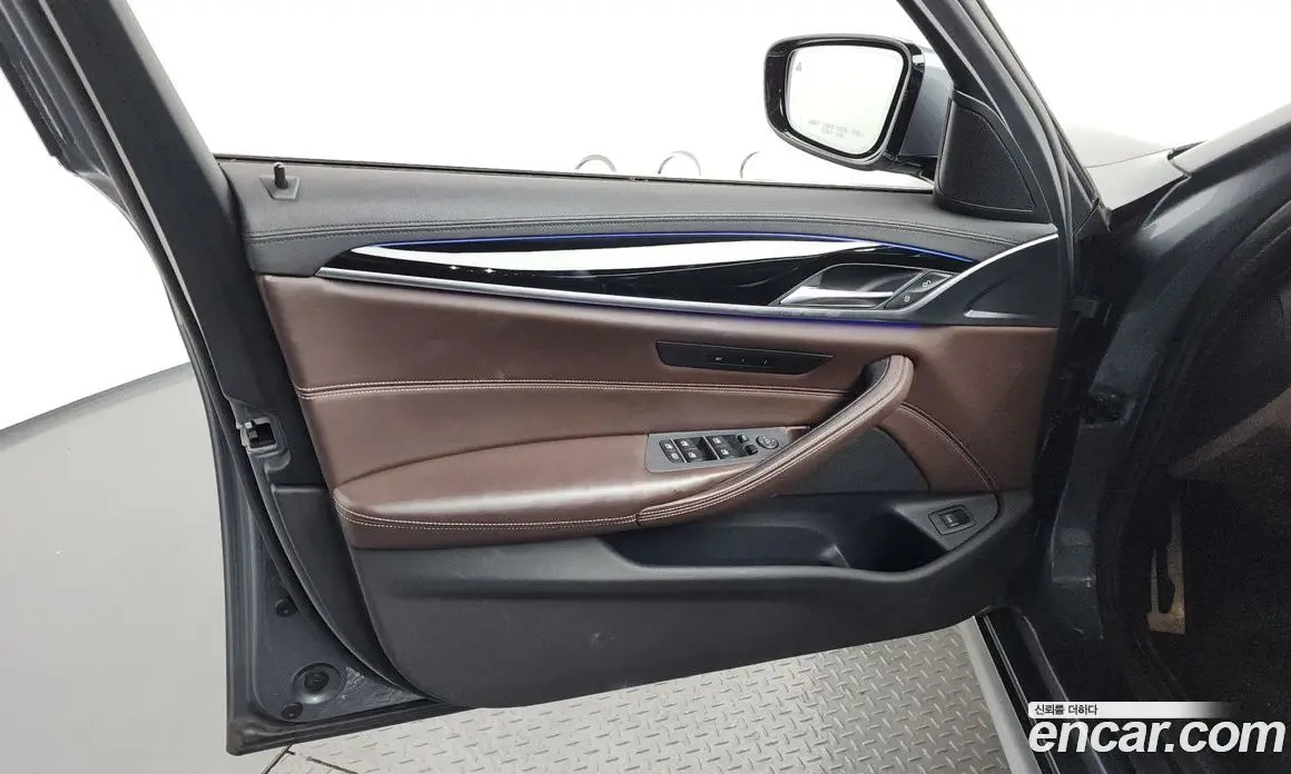 BMW 5 серия 2019 2.0 автомат (гидро), фото 14