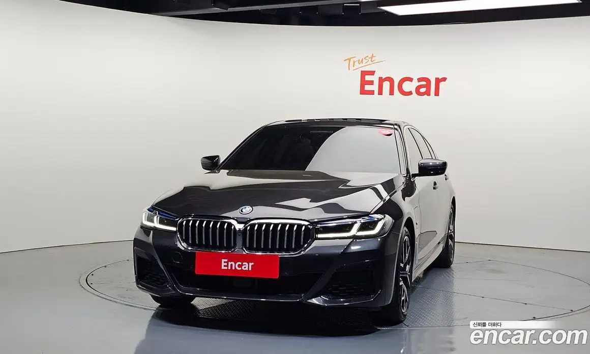 BMW 5 серия 2022 2.0 автомат (гидро), фото 3