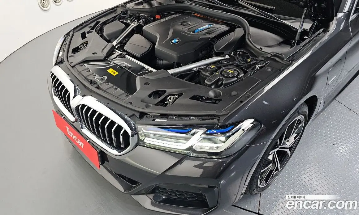 BMW 5 серия 2022 2.0 автомат (гидро), фото 6