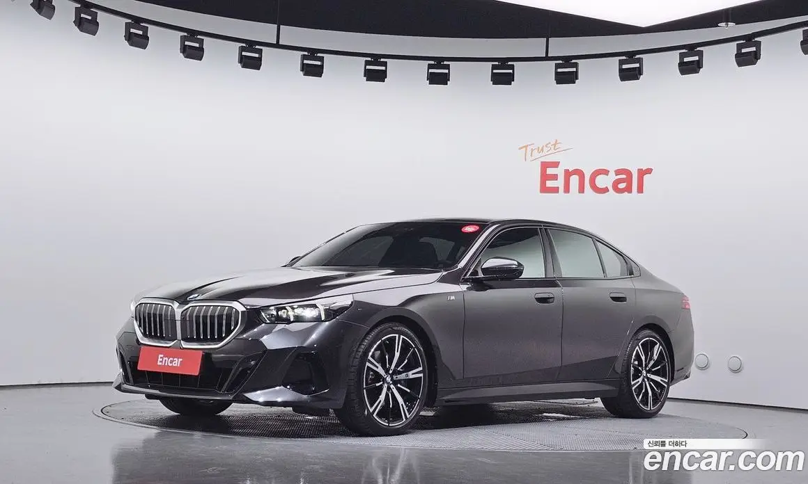 BMW 5 серия 2023 2.0 автомат (гидро), фото 1 BMW 5 серия 2023 2.0 автомат (гидро), фото 1