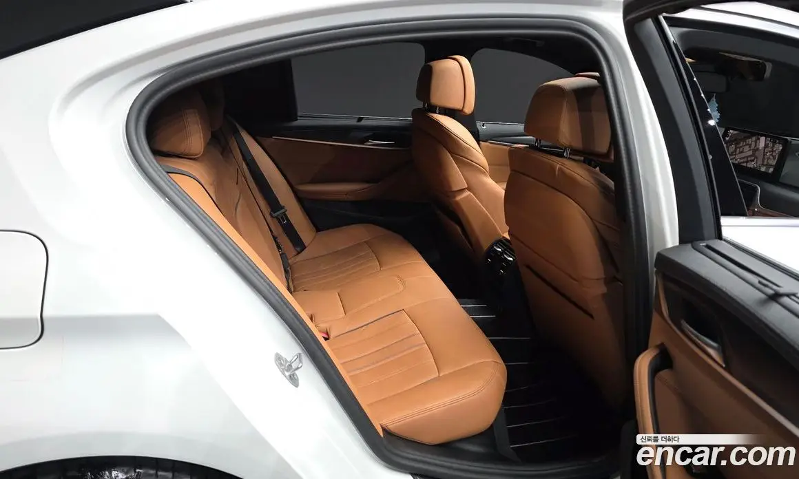 BMW 5 серия 2023 2.0 автомат (гидро), фото 18 BMW 5 серия 2023 2.0 автомат (гидро), фото 18