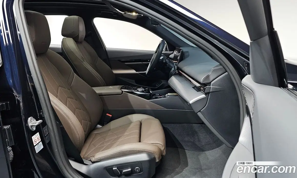 BMW 5 серия 2024 2.0 автомат (гидро), фото 15