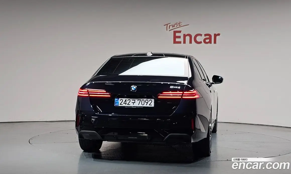 BMW 5 серия 2024 2.0 автомат (гидро), фото 3