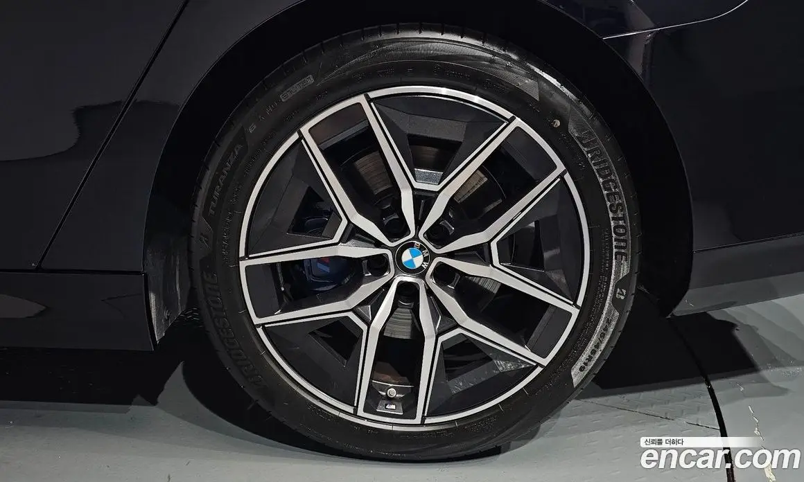 BMW 5 серия 2024 2.0 автомат (гидро), фото 6
