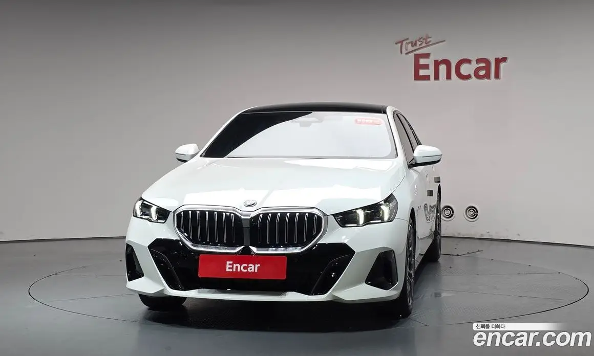 BMW 5 серия 2025 2.0 автомат (гидро), фото 2 BMW 5 серия 2025 2.0 автомат (гидро), фото 2