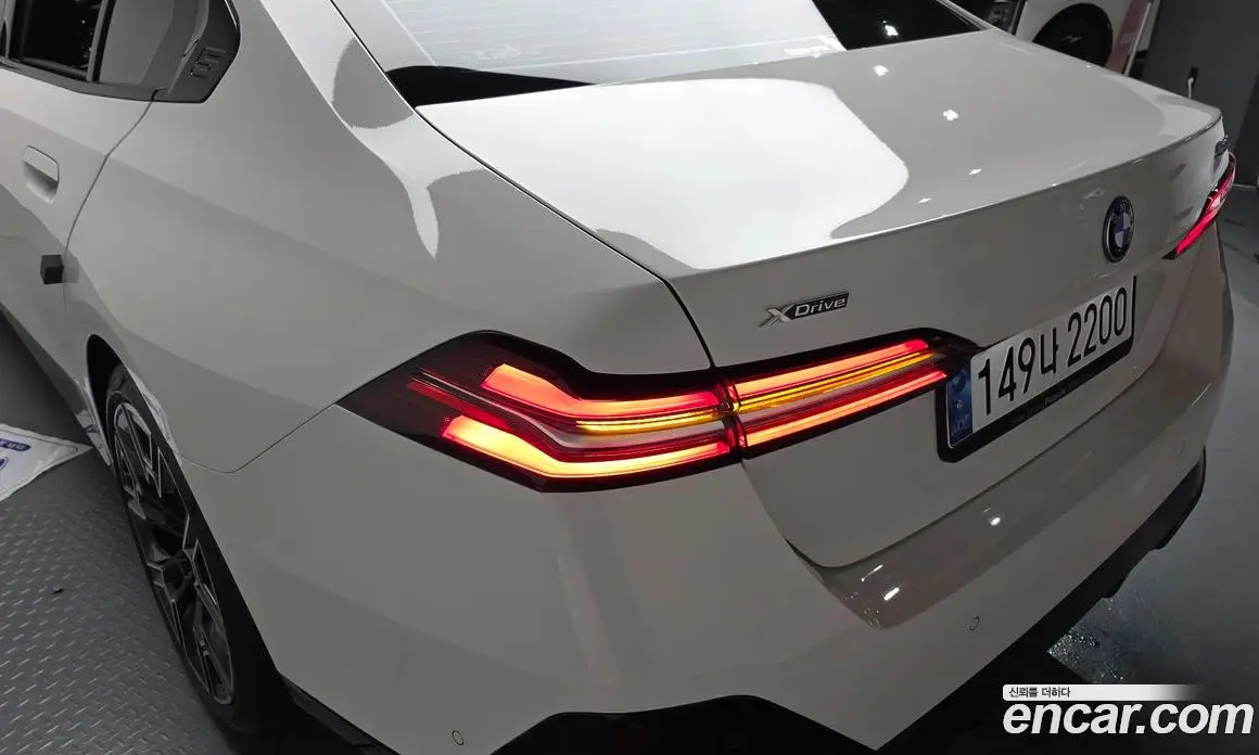 BMW 5 серия 2025 2.0 автомат (гидро), фото 8 BMW 5 серия 2025 2.0 автомат (гидро), фото 8