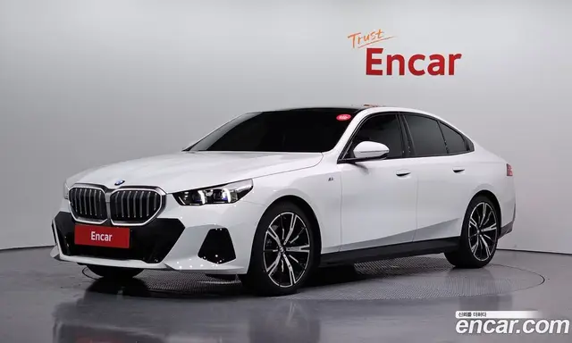 BMW 5 серия, 2025, 5 867 км