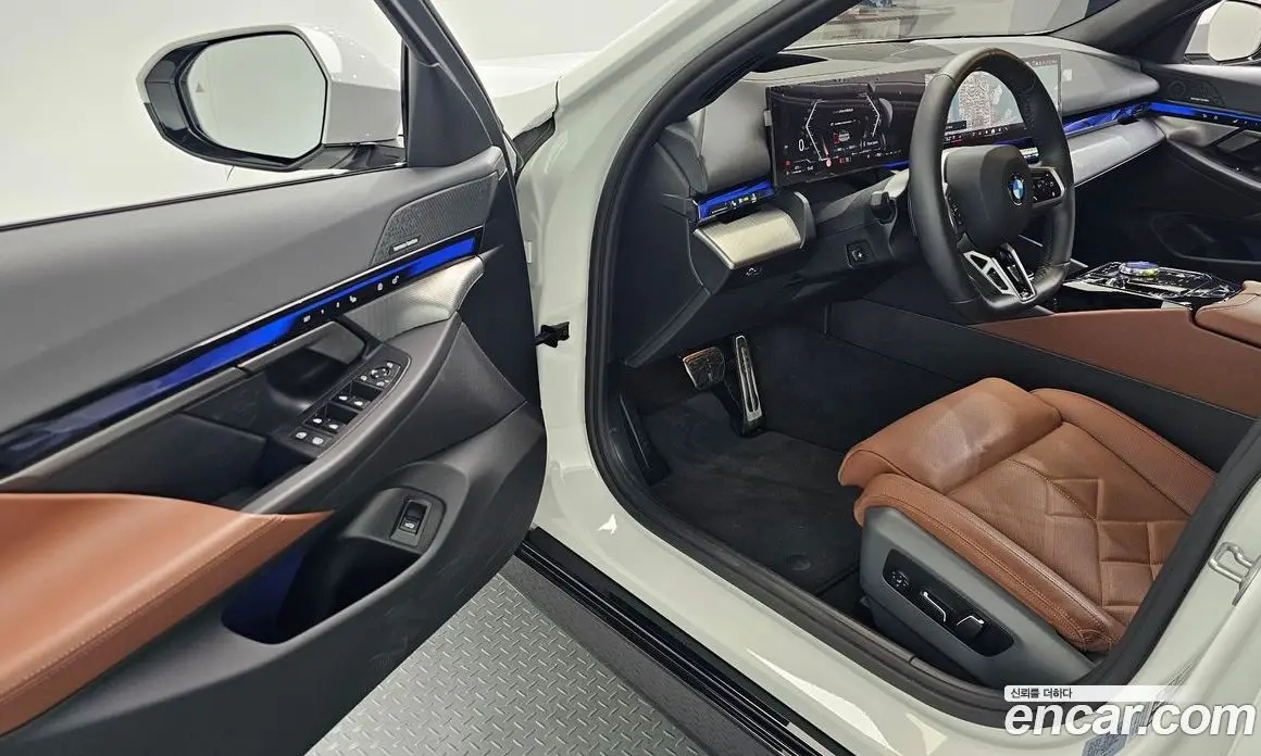 BMW 5 серия 2025 2.0 автомат (гидро), фото 13