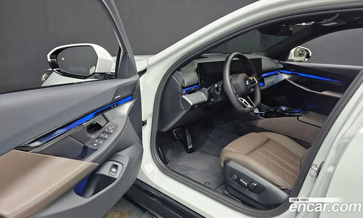 BMW 5 серия 2025 2.0 автомат (гидро), фото 13 BMW 5 серия 2025 2.0 автомат (гидро), фото 13