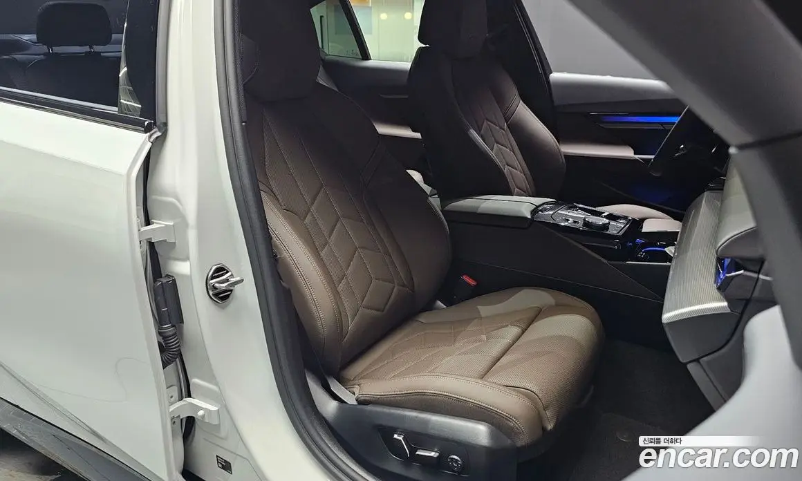 BMW 5 серия 2025 2.0 автомат (гидро), фото 17 BMW 5 серия 2025 2.0 автомат (гидро), фото 17