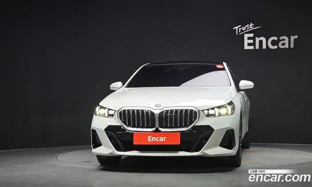 BMW 5 серия 2025 2.0 автомат (гидро), миниатюра 3 BMW 5 серия 2025 2.0 автомат (гидро), миниатюра 3
