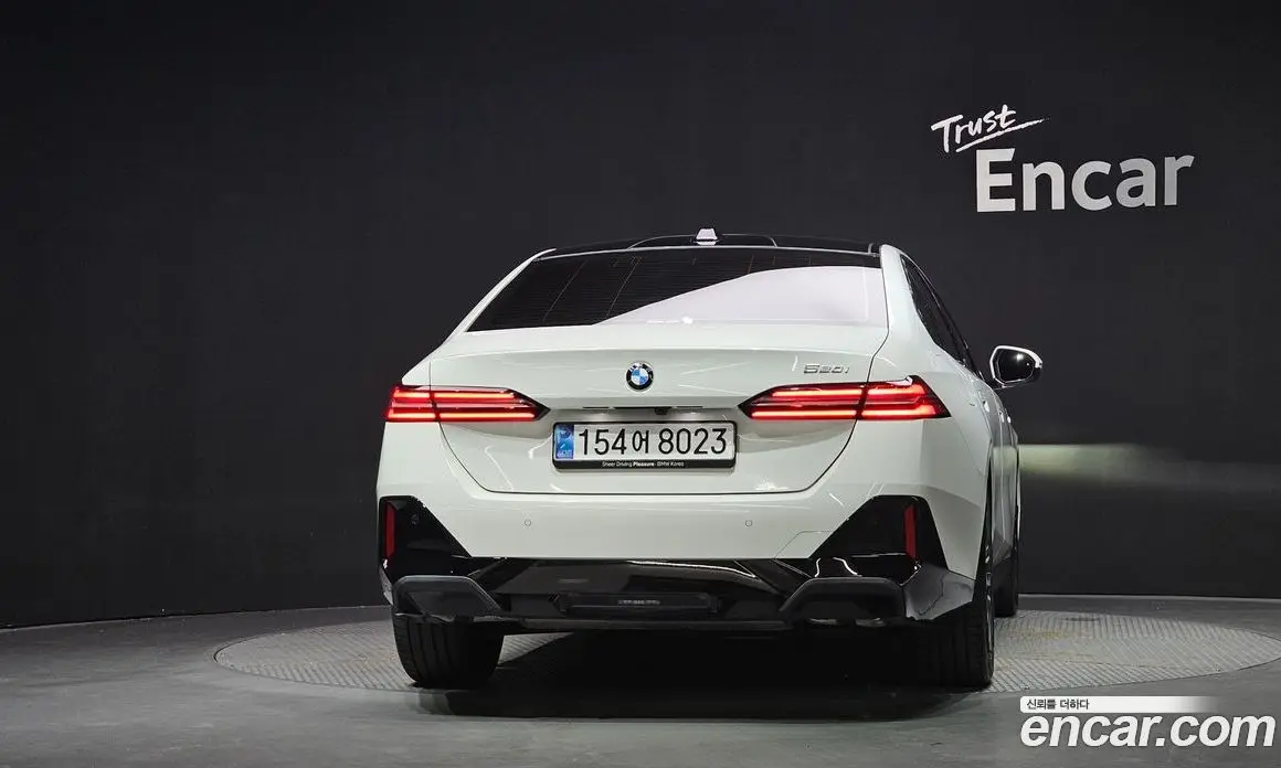 BMW 5 серия 2025 2.0 автомат (гидро), фото 4 BMW 5 серия 2025 2.0 автомат (гидро), фото 4
