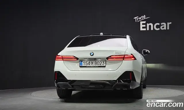BMW 5 серия 2025 2.0 автомат (гидро), миниатюра 4 BMW 5 серия 2025 2.0 автомат (гидро), миниатюра 4