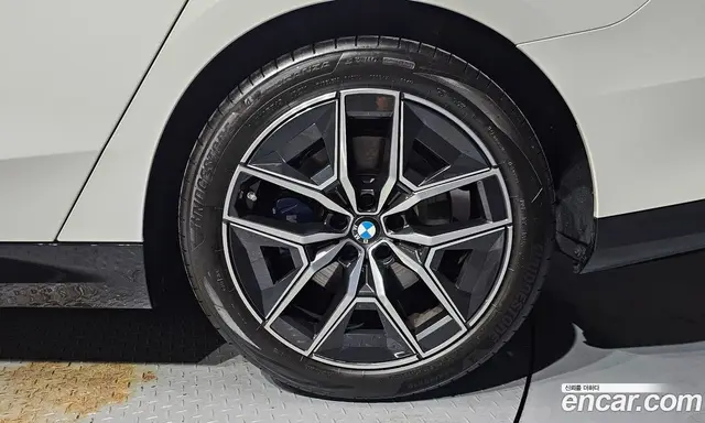 BMW 5 серия 2025 2.0 автомат (гидро), миниатюра 7 BMW 5 серия 2025 2.0 автомат (гидро), миниатюра 7