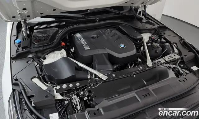 BMW 5 серия 2025 2.0 автомат (гидро), миниатюра 6 BMW 5 серия 2025 2.0 автомат (гидро), миниатюра 6