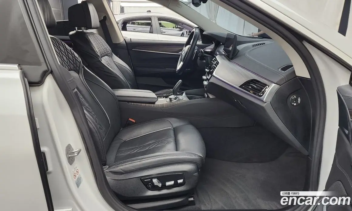 BMW 6 серия 2022 2.0 автомат (гидро), фото 17