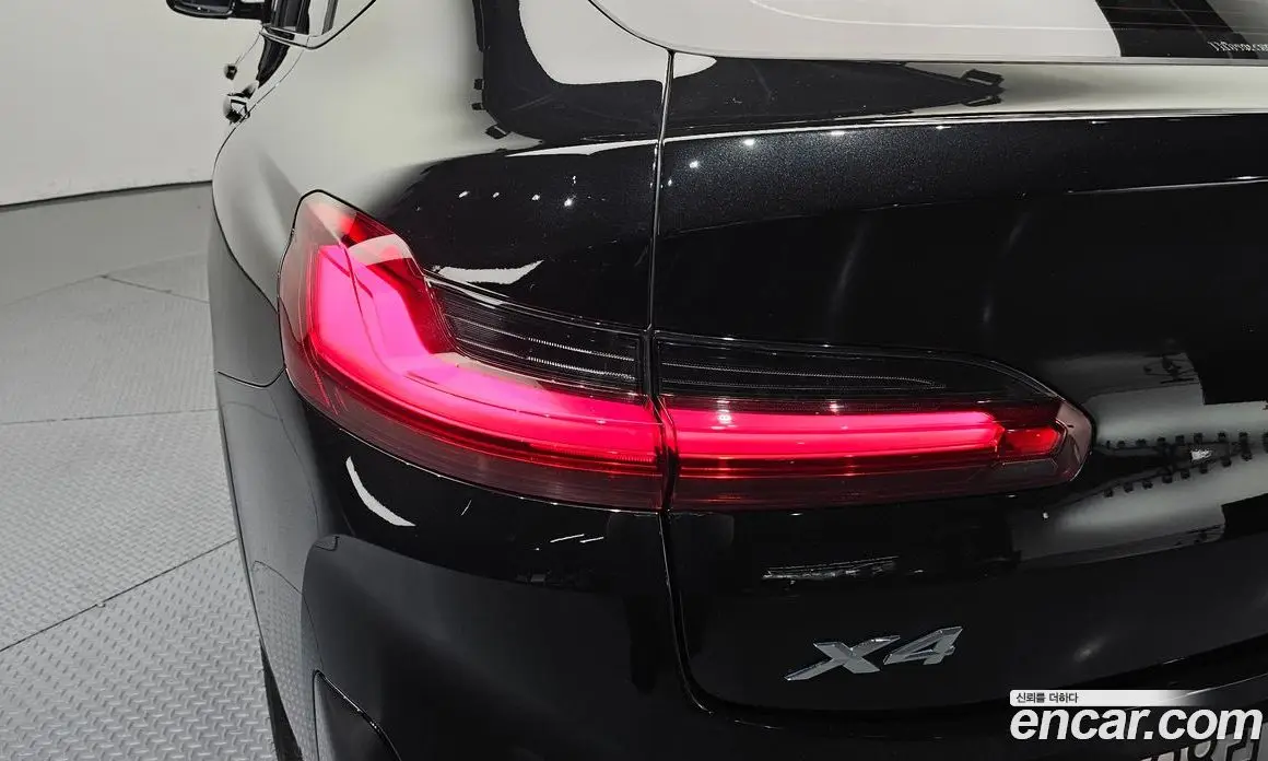 BMW X4 2025 2.0 автомат (гидро), фото 9 BMW X4 2025 2.0 автомат (гидро), фото 9