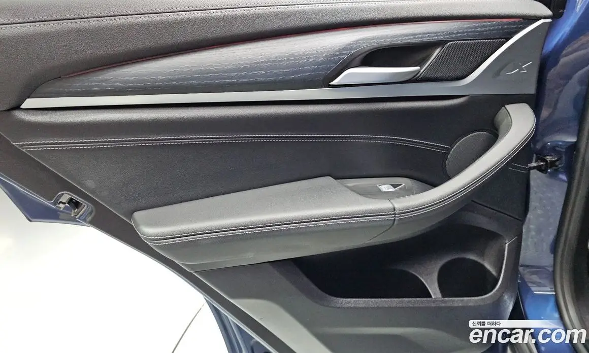 BMW X4 2025 2.0 автомат (гидро), фото 15