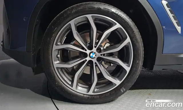 BMW X4 2025 2.0 автомат (гидро), миниатюра 5
