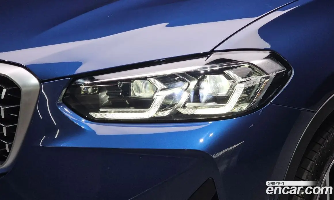 BMW X4 2025 2.0 автомат (гидро), фото 8