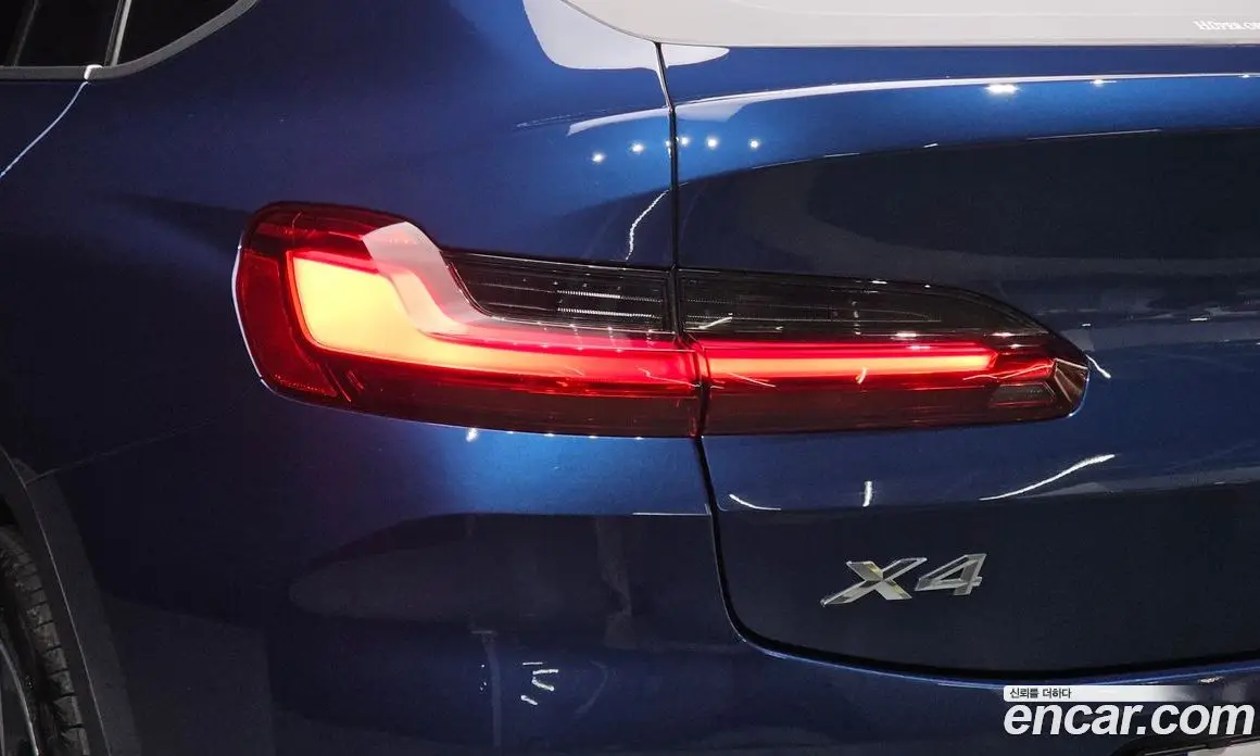 BMW X4 2025 2.0 автомат (гидро), фото 9