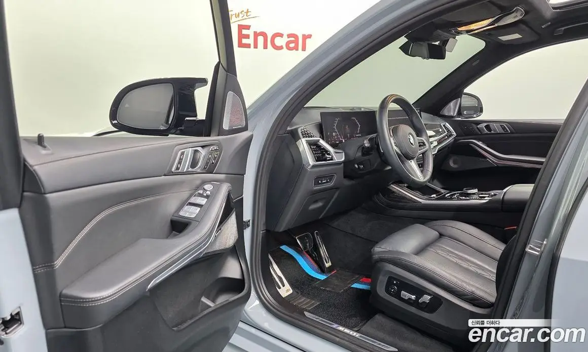 BMW X7 2024 4.4 автомат (гидро), фото 13
