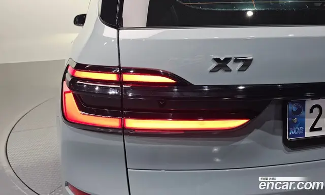 BMW X7 2024 4.4 автомат (гидро), миниатюра 9