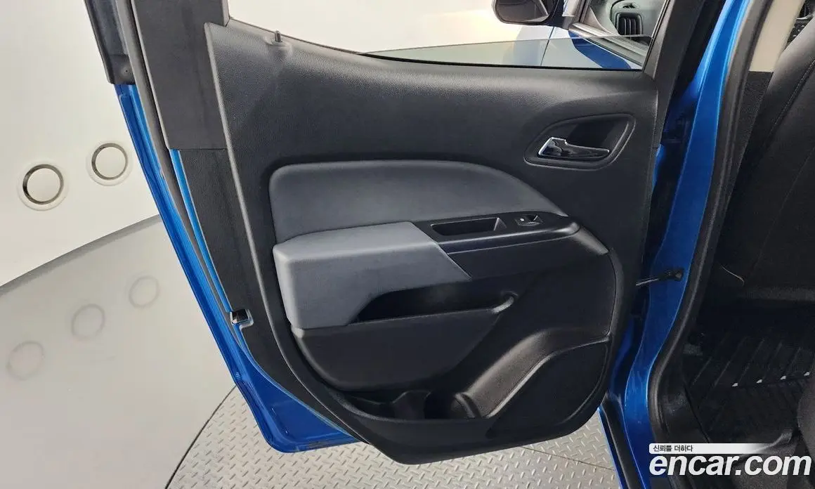 Chevrolet Colorado 2021 3.6 автомат (гидро), фото 15