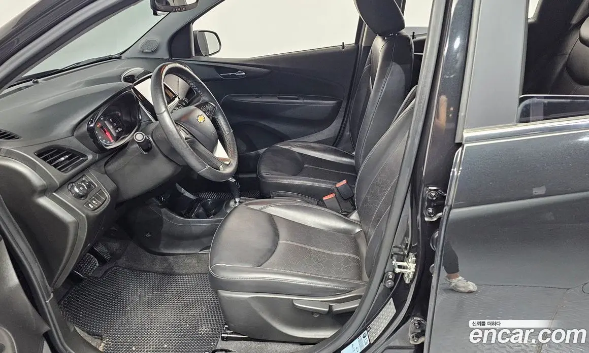 Chevrolet Spark 2015 1.0 автомат (гидро), фото 13