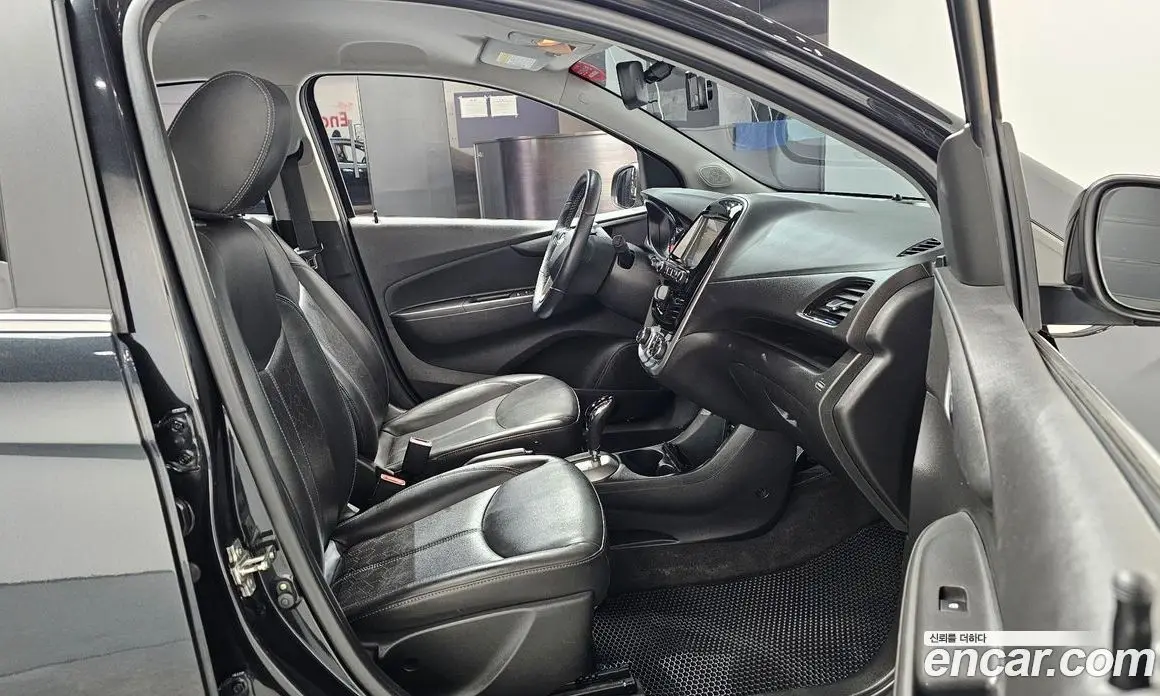 Chevrolet Spark 2015 1.0 автомат (гидро), фото 16