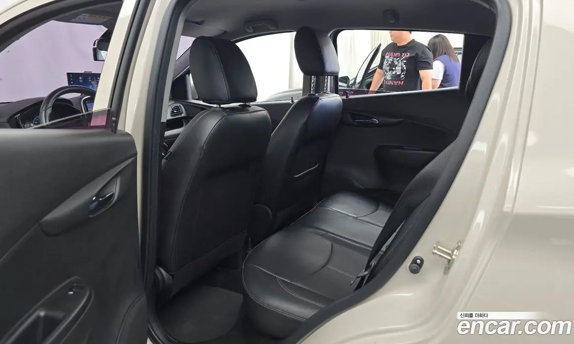 Chevrolet Spark 2017 1.0 автомат (гидро), фото 16