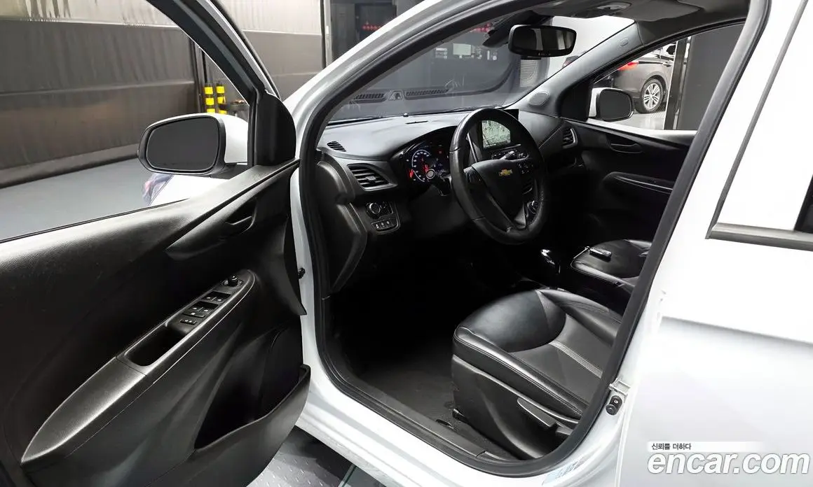 Chevrolet Spark 2019 1.0 автомат (гидро), фото 13