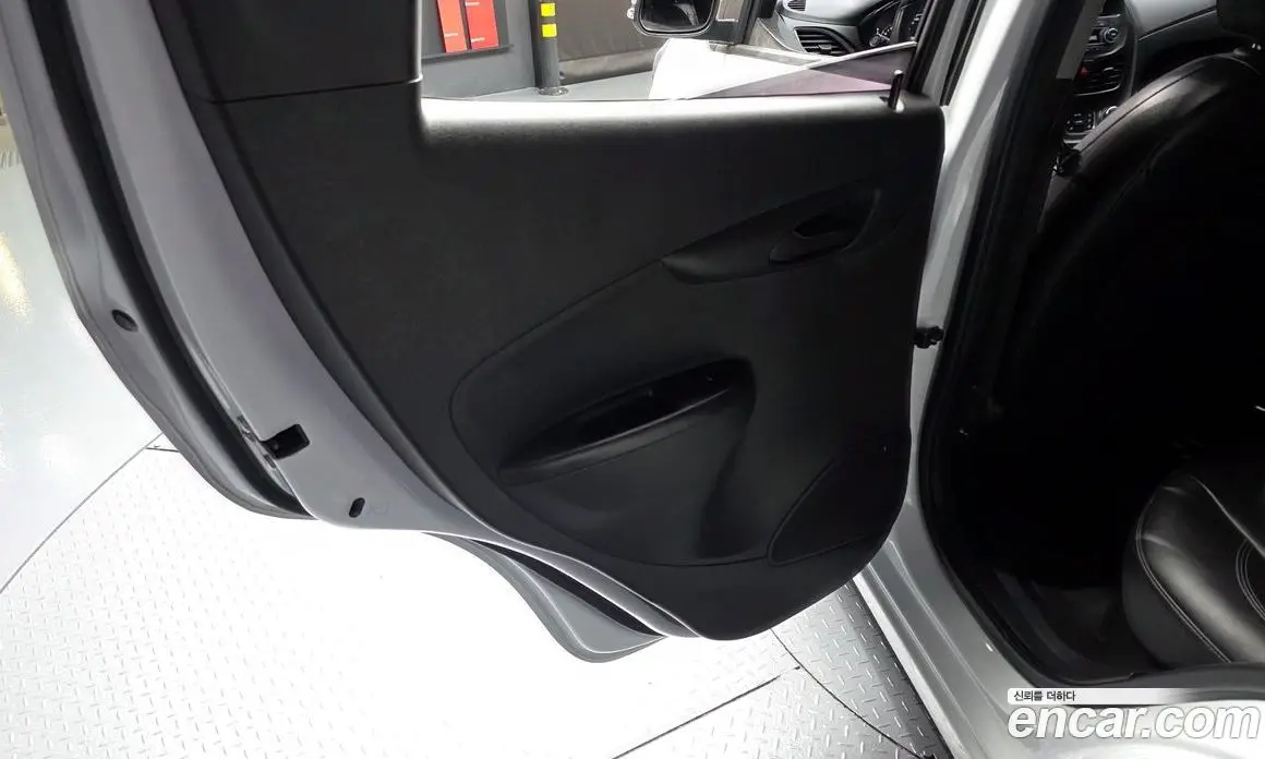 Chevrolet Spark 2019 1.0 автомат (гидро), фото 15