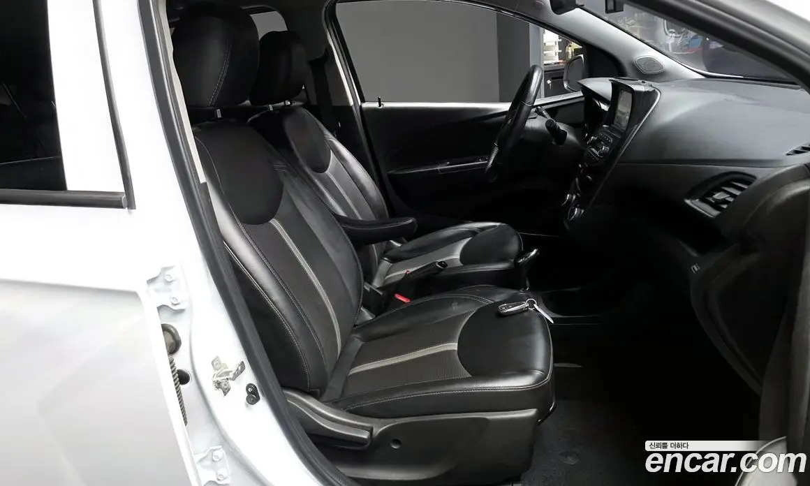 Chevrolet Spark 2019 1.0 автомат (гидро), фото 17